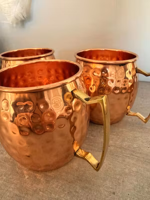Kopparmugg – hamrad design