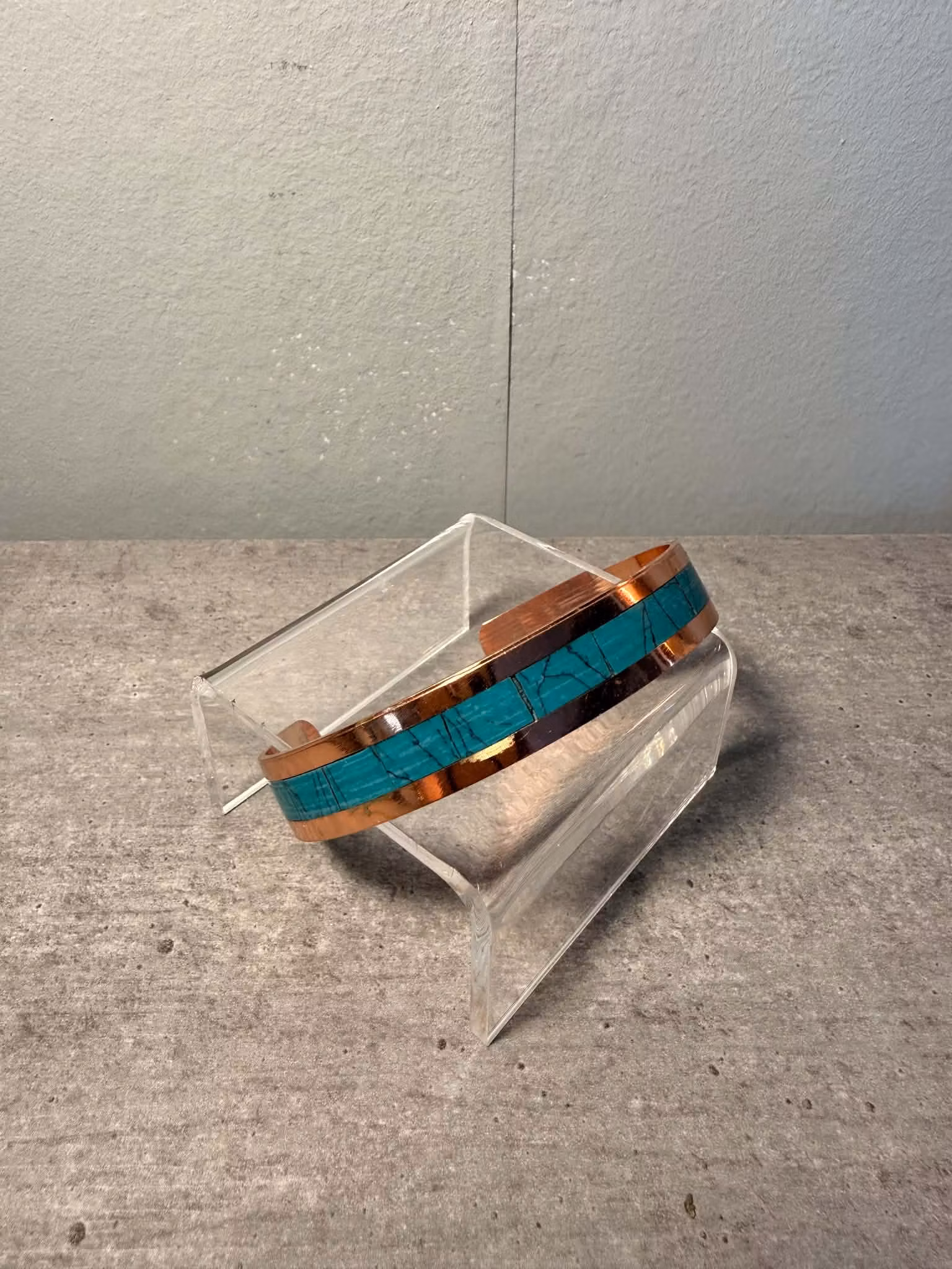 Koppararmband med turkos inlägg