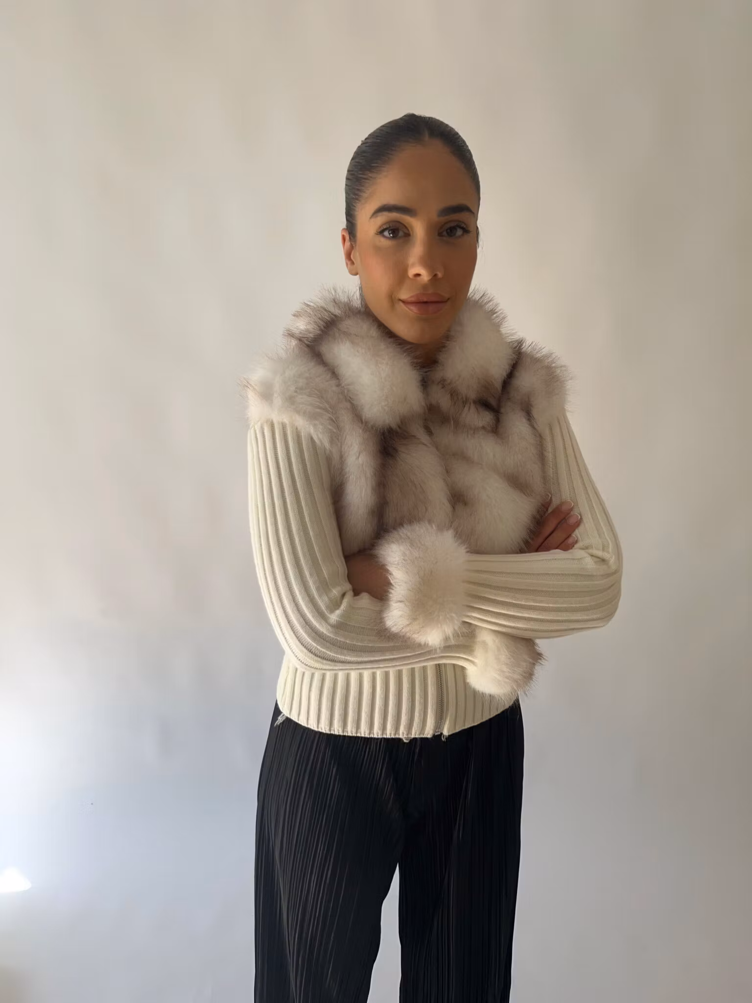 Alara fake fur jacket- beige/whte