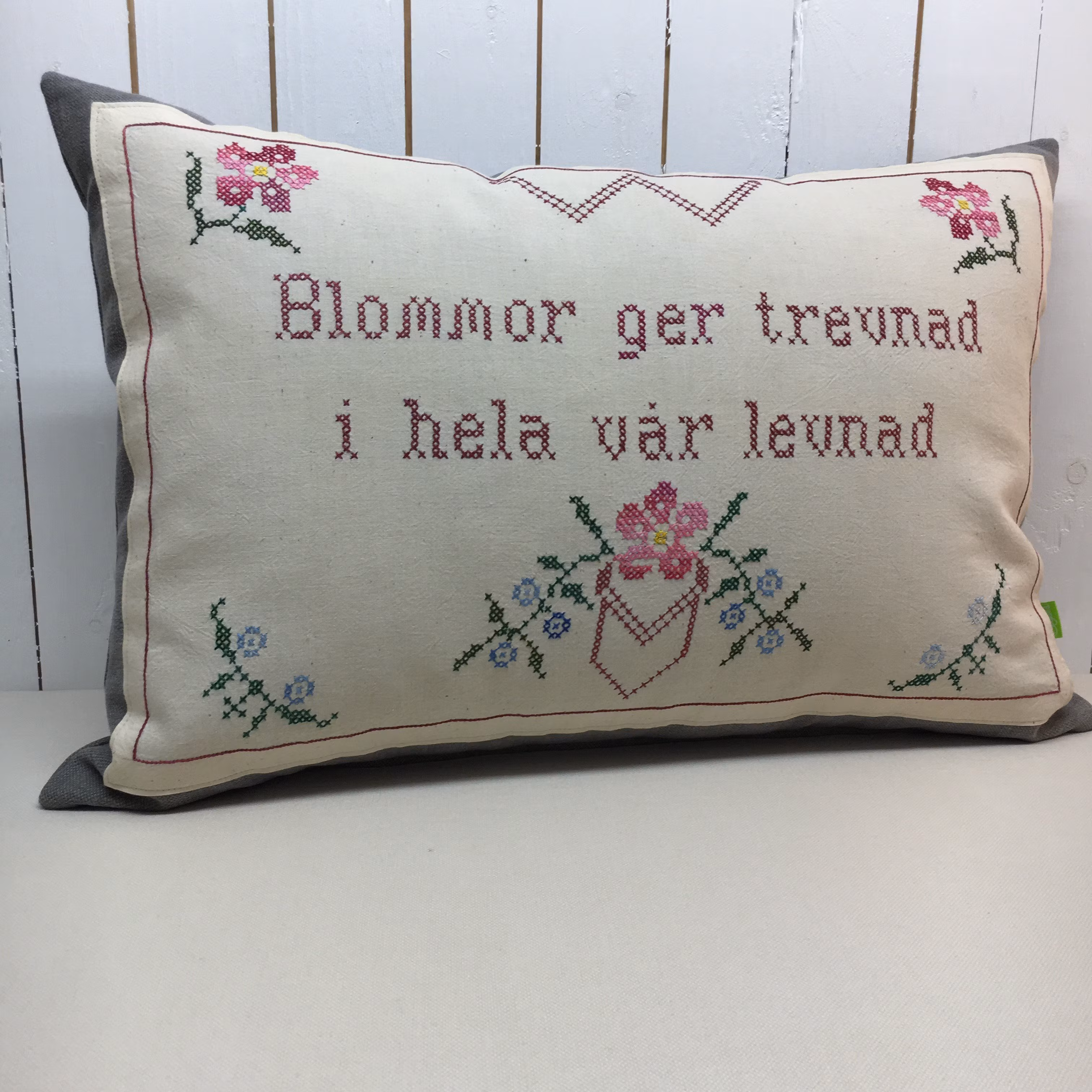 Bonadskudde Blommor ger trevnad