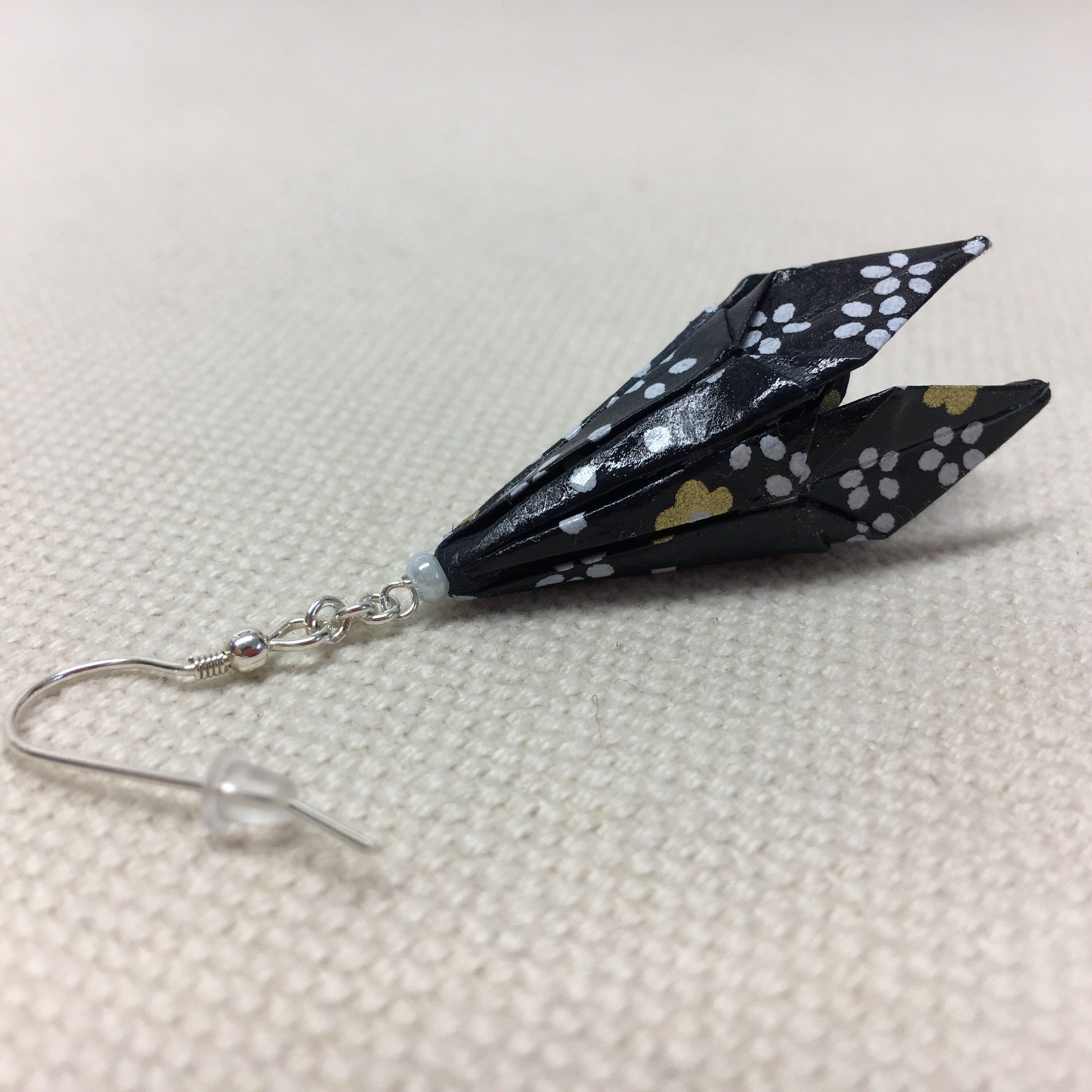Örhänge Origami Lilja 1st