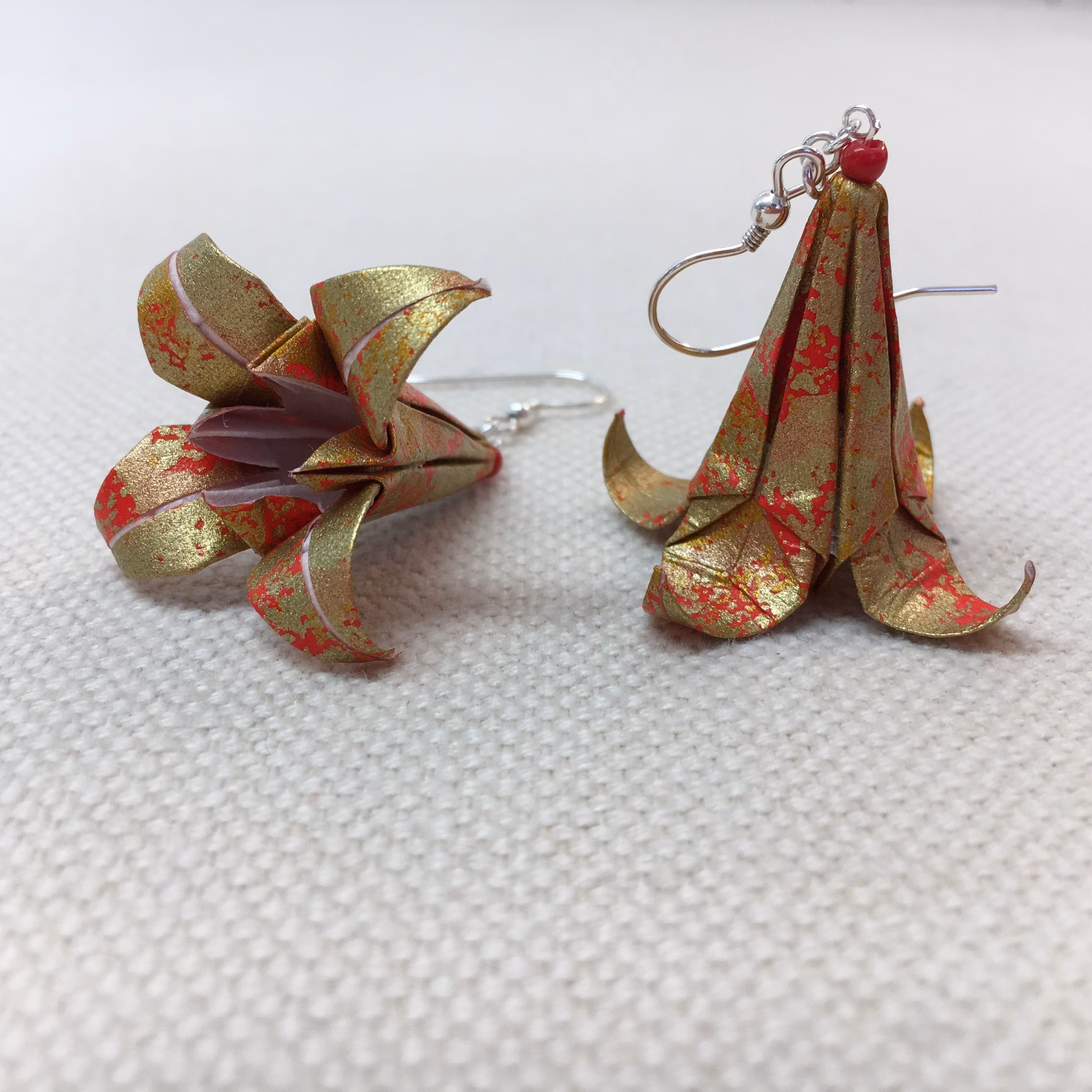 Örhänge Origami Lilja 1st