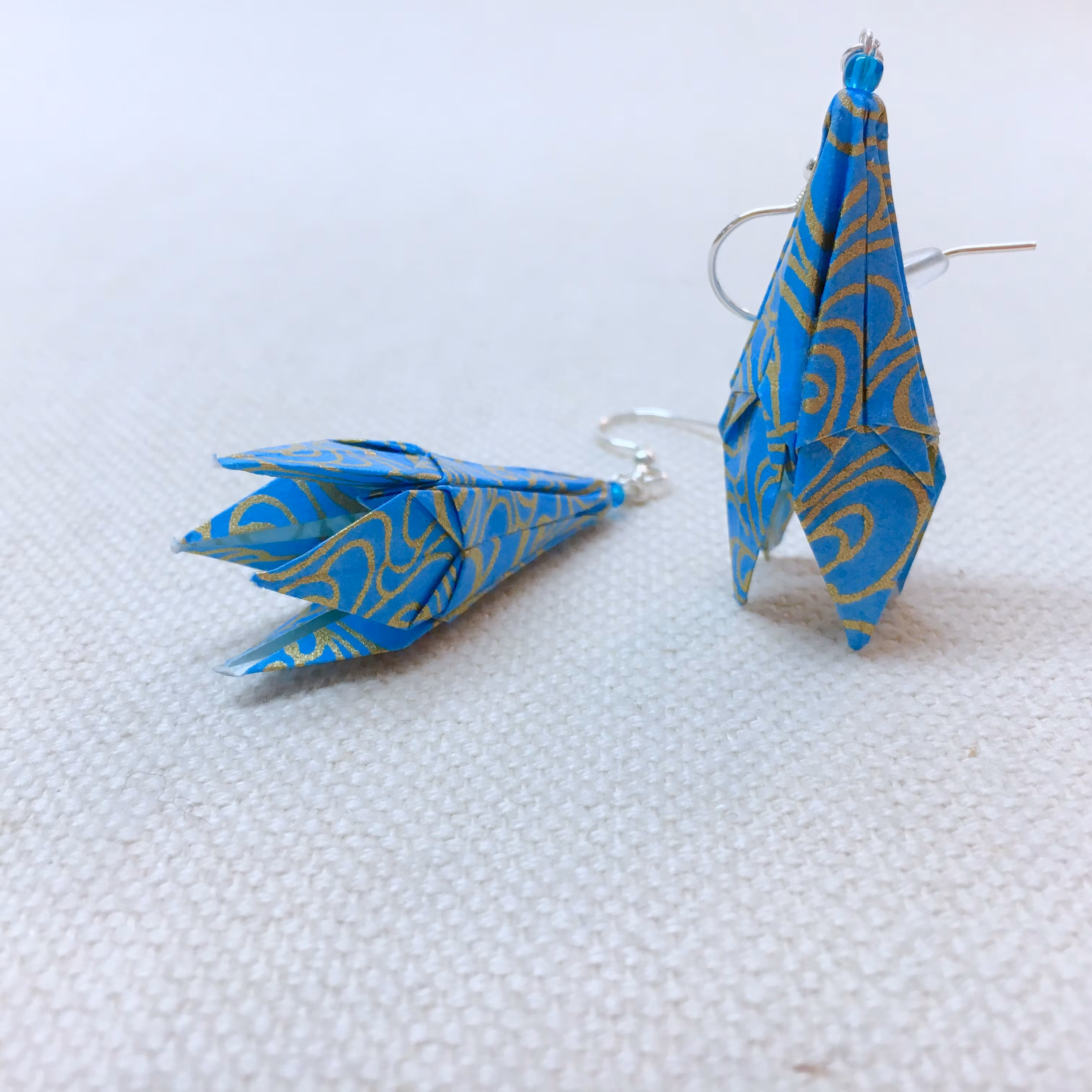 Örhänge Origami Rak Lilja Par
