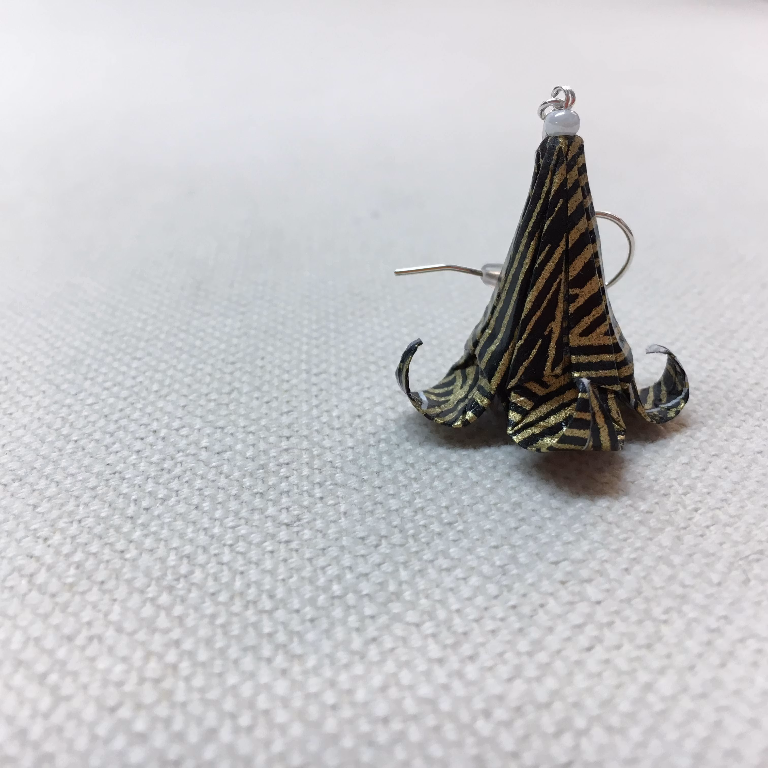 Örhänge Origami Lilja 1st