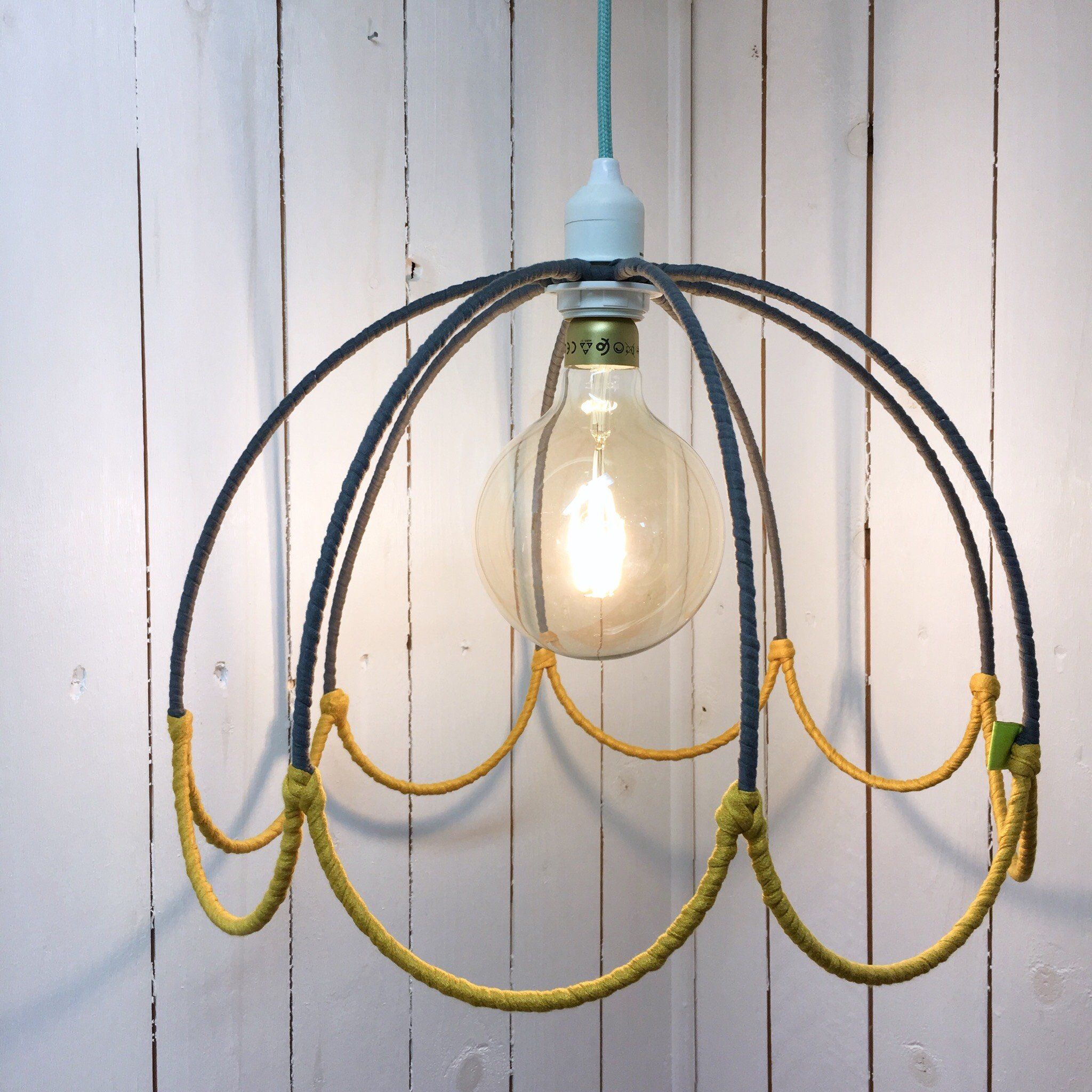 Hängande Lampa Crocus