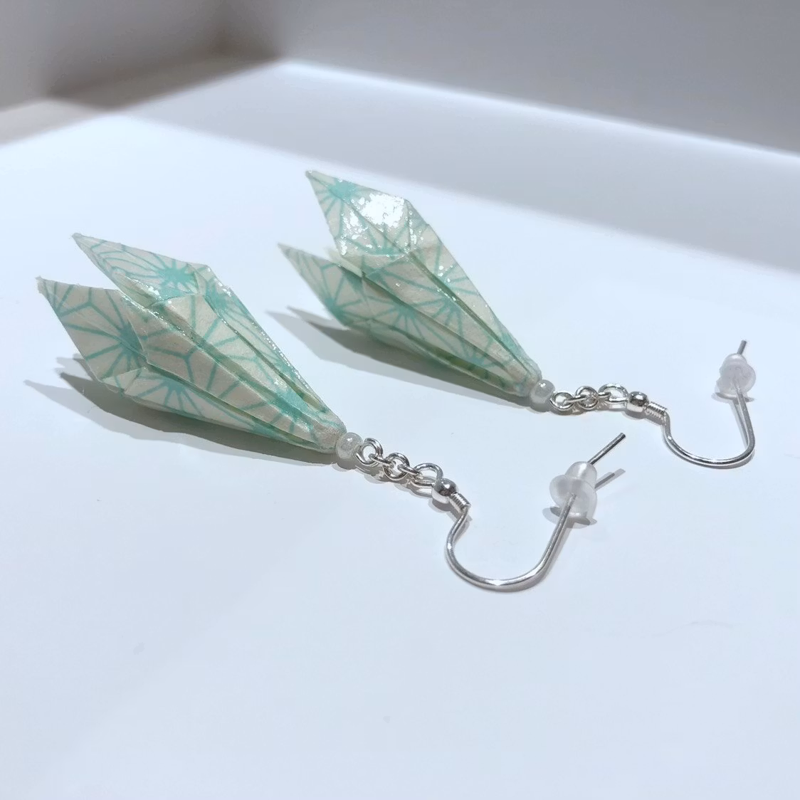 Örhänge Origami Lilja Par