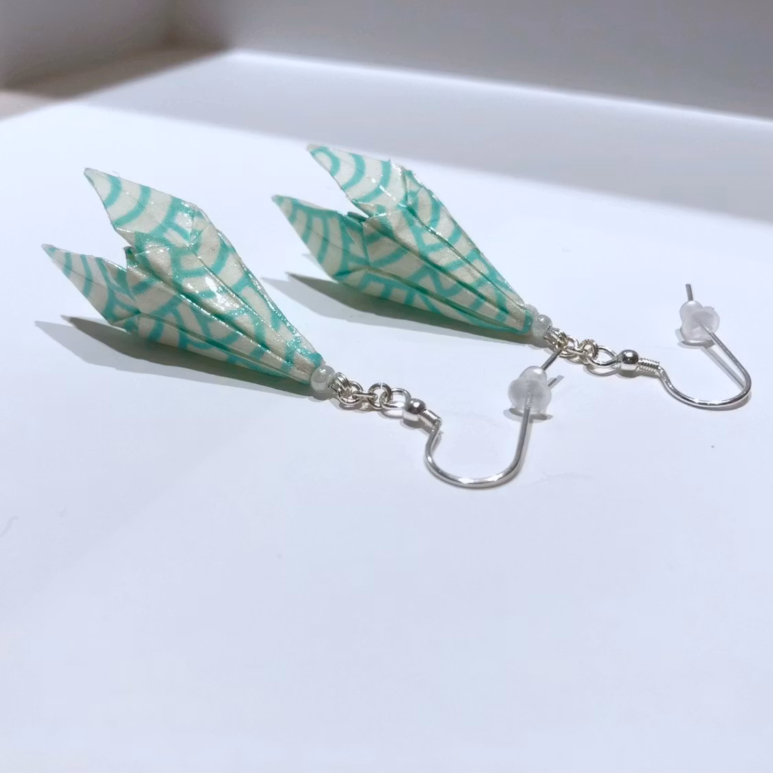 Örhänge Origami Lilja Par