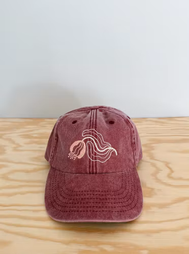 Tulpankeps Hallonröd