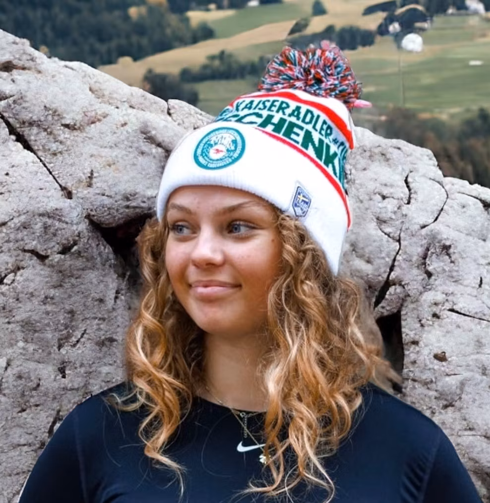 Mössa Latschenkiefer - Svart på en kvart.