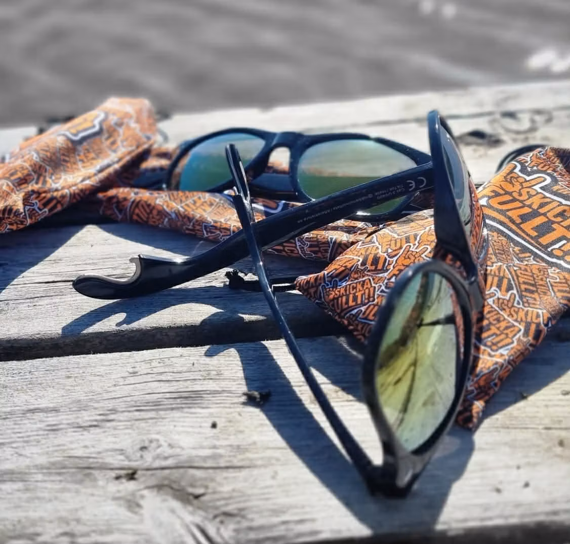 Ölöppnare med solglasögon - Skicka Fullt!!