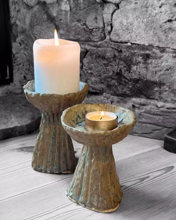 Invisible Crown piedestal Brun