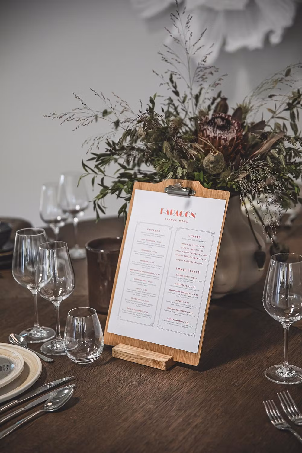 Menyhållare, Havana Black