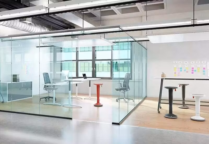 UPis1 Stand-Up – Pall