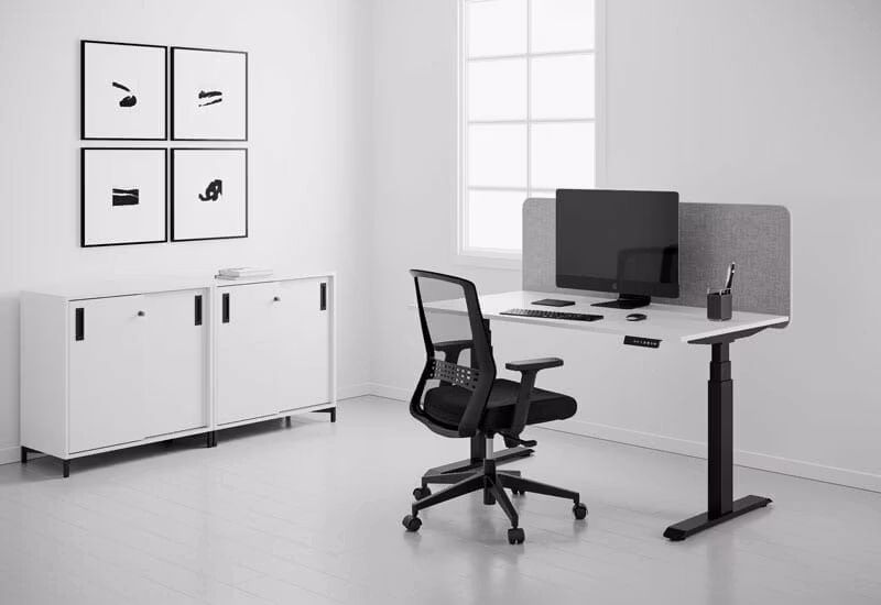 Direktören – En kontorsstol med rygg i mesh