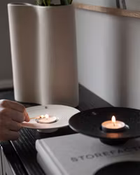 TVETA - Stor beige ljuslykta