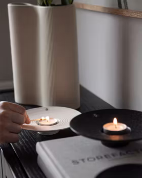 TVETA - Stor beige ljuslykta