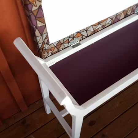Taburett/Pianopall "Renoveringsuppdrag"
