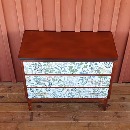 Byrå "Flora 3"