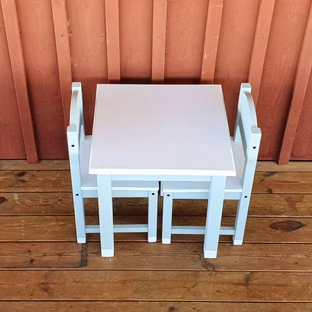 Barnmöbel "Lillstrumpa"