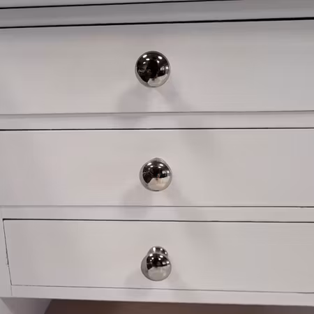 Sekretär "Renoveringsuppdrag"