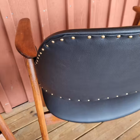 Karmstolar "Renoveringsuppdrag"