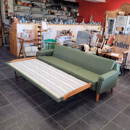 Bäddsoffa 1968 "Renoveringsuppdrag"