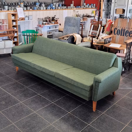 Bäddsoffa 1968 "Renoveringsuppdrag"