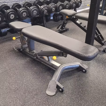 Gym-möbler "Renoveringsuppdrag"