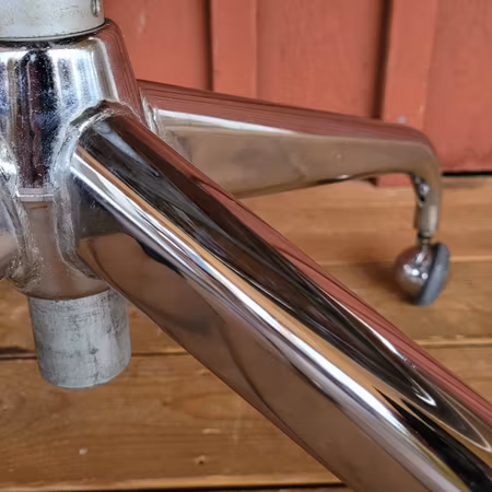 Kontorsstol "Renoveringsuppdrag"