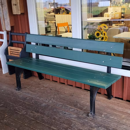 Parkbänk "Renoveringsuppdrag"