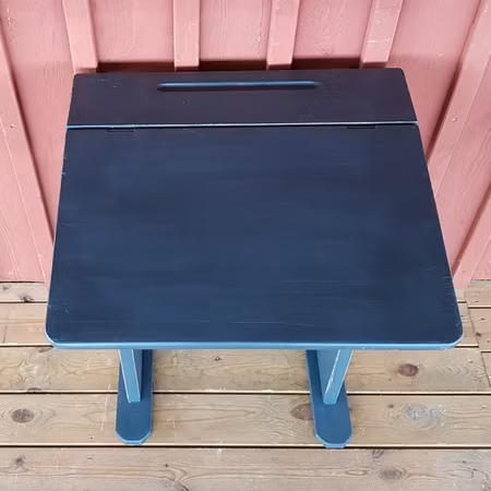 Sminkbord / Skrivpulpet / Databord. "magistern"