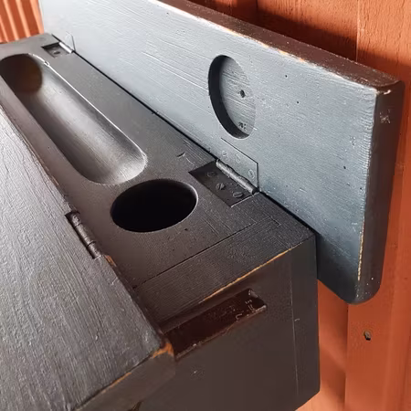 Sminkbord / Skrivpulpet / Databord. "magistern"
