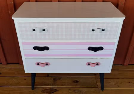 Byrå "Pinkie"