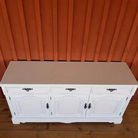 Skänk "shabby"