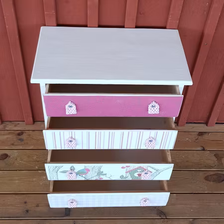 Byrå "Körsbärsblomman"