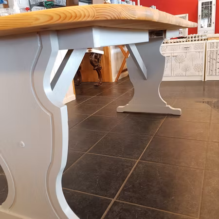 Köksbord "Renoveringsuppdrag"