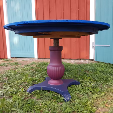 Utebord "Kunduppdrag"