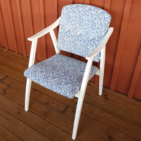 Karmstolar + pall "Renoveringsuppdrag"