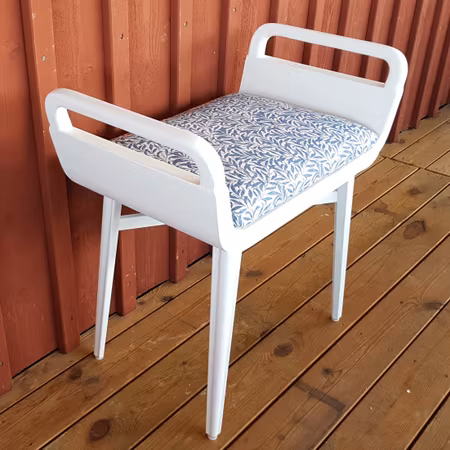 Karmstolar + pall "Renoveringsuppdrag"