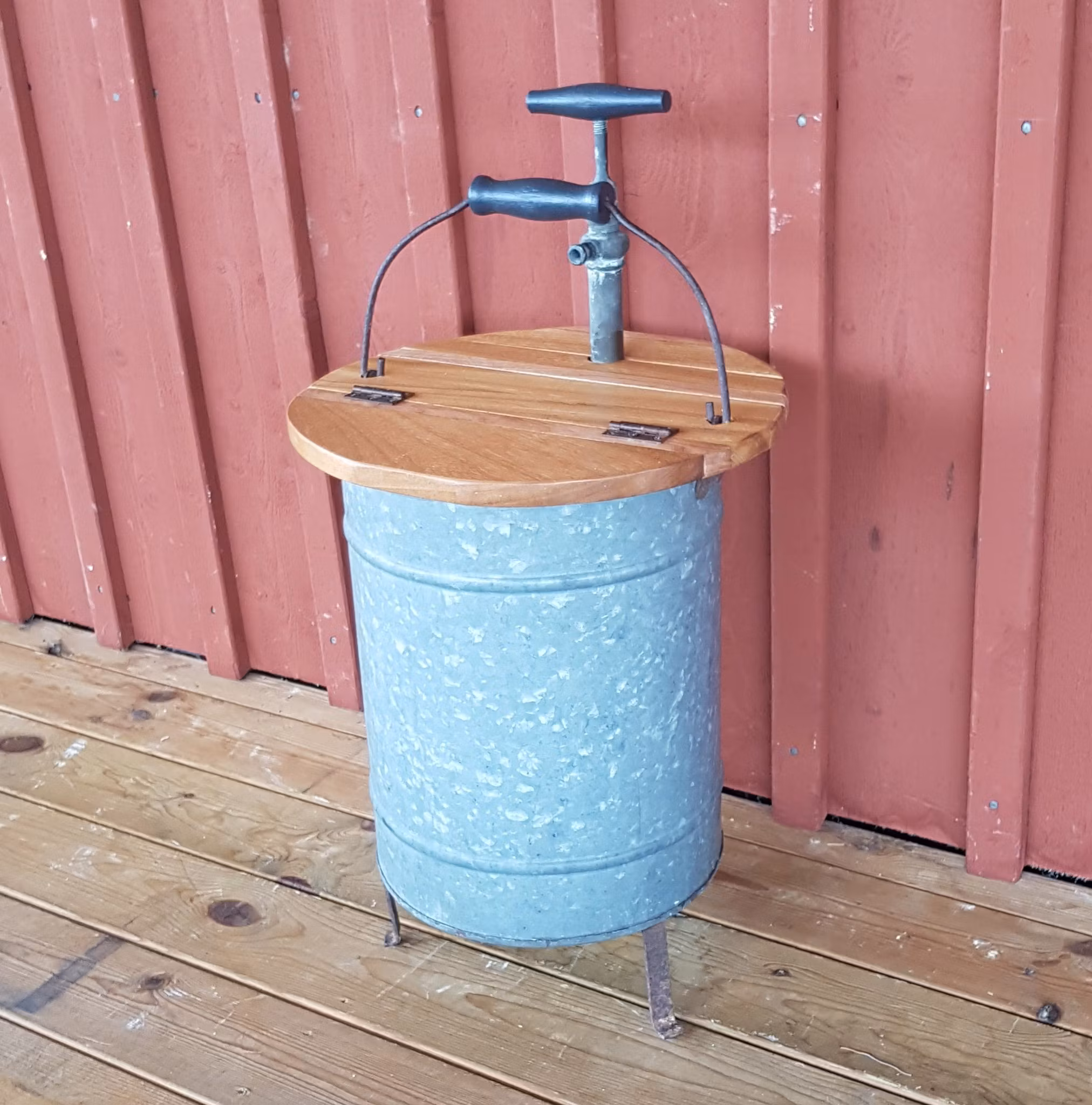 Nattuksbord "Släcka"