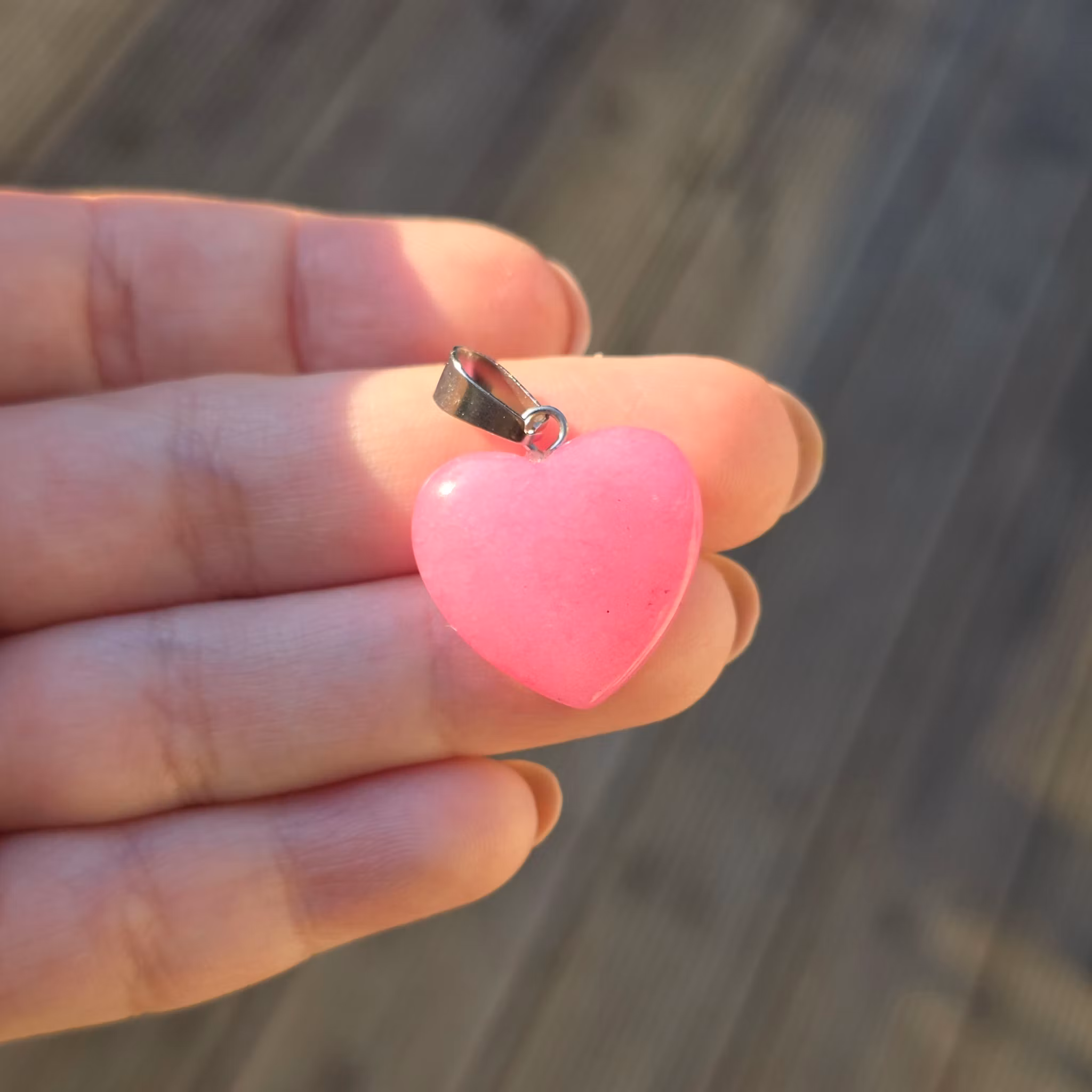 Hänge I Rosa Agat Hjärta