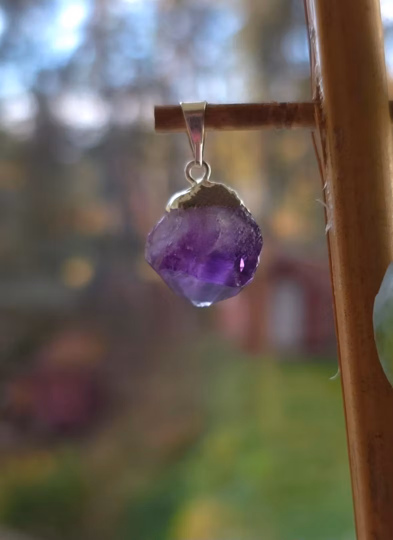Hänge Rå Ametist nr 1