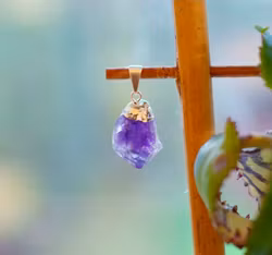 Hänge Rå Ametist nr 1