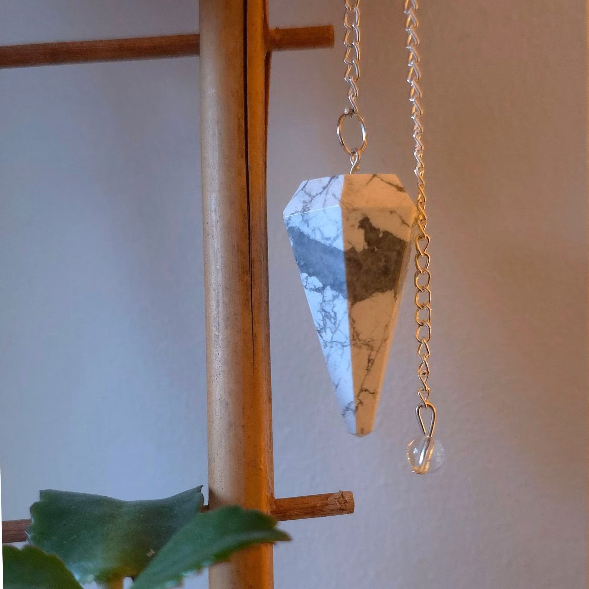 Polerad Pendel Howlit nr 2