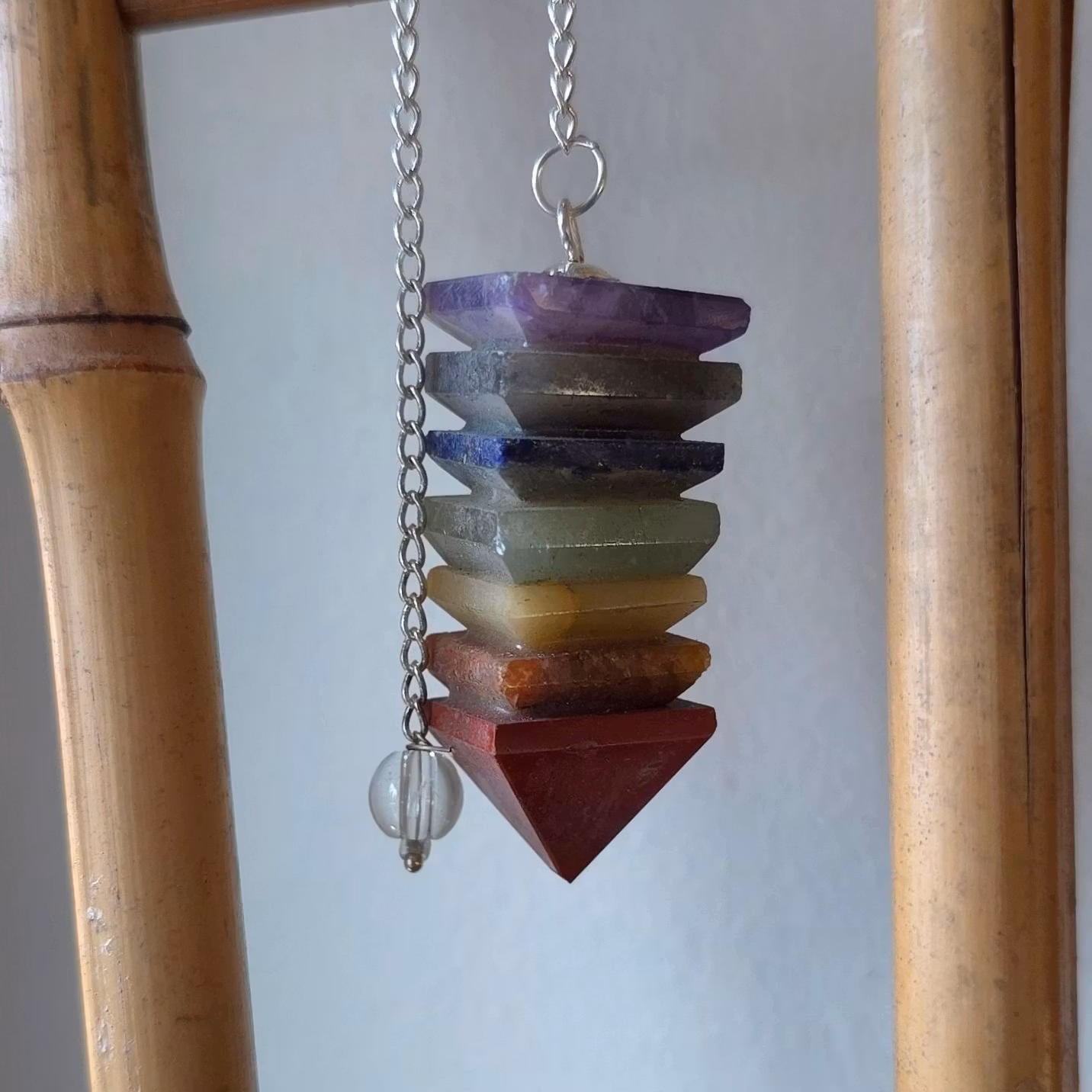 Polerad Pendel Chakra Pyramid