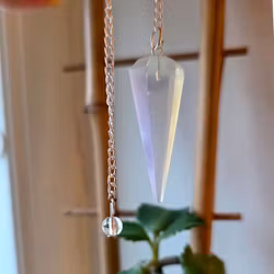 Polerad Pendel Opalit