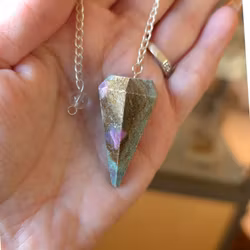 Polerad Pendel Rubin med Zoisit Nr 2