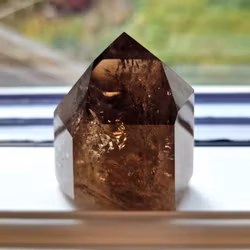 Rökkvarts Med Regnbågsinklusion