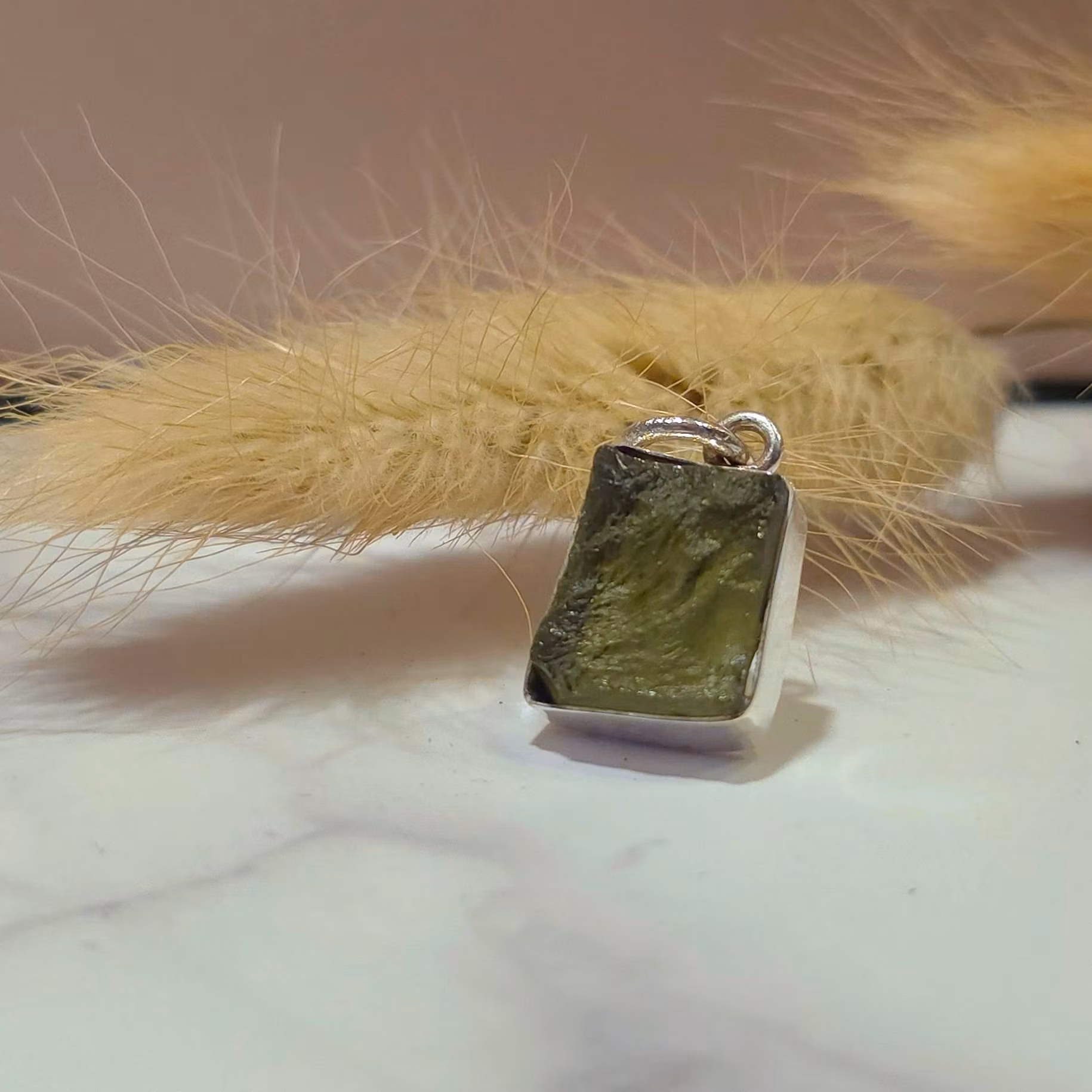 Hänge Rå Moldavit , 925 Sterling Silver ca 1,75 gram