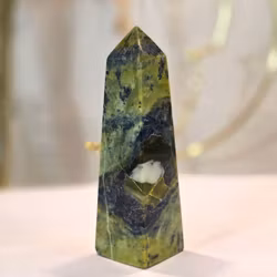 Torn Grön Serpentin 111 gram